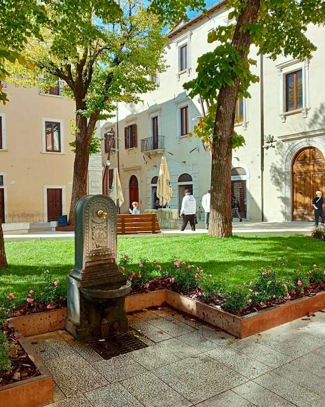 Piazza Regina Margherita - Image 2