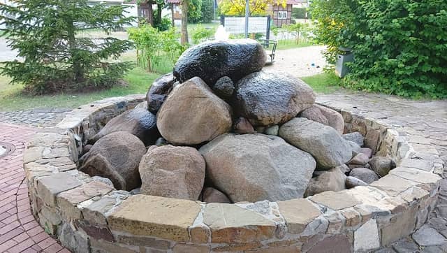 Findlinge-Brunnen, Rieste - Töwer Landkreis Vechta (2020) - Image 1