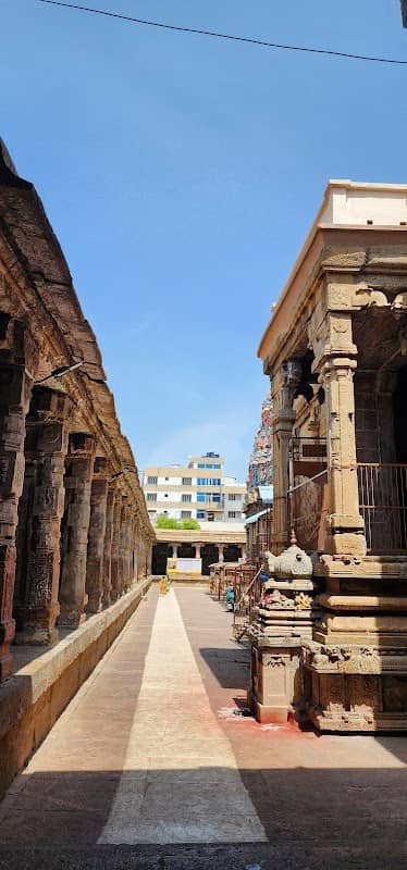 Shri Koodal Azhagar Perumal Temple Tower - Image 3