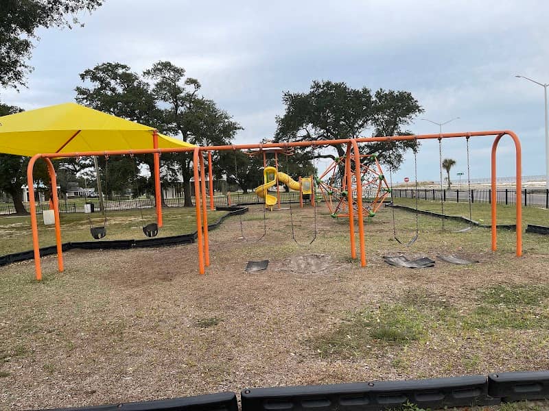 Miramar Park - Image 1