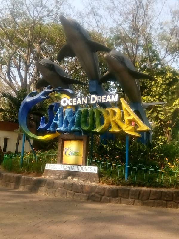 Taman Impian Ancol - Image 1