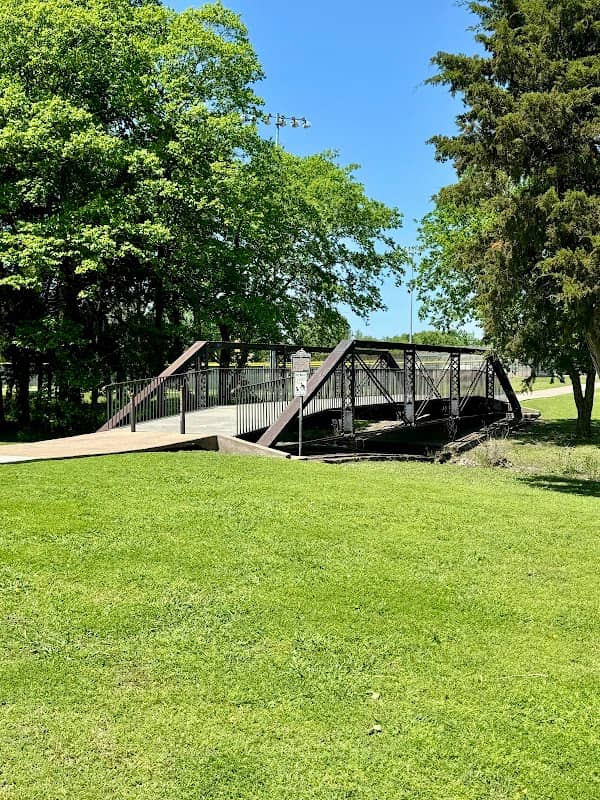 Forrest Moore Park - Image 1