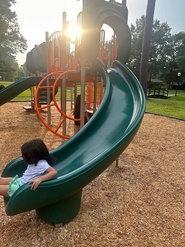 Lake Greenview Park - Image 3
