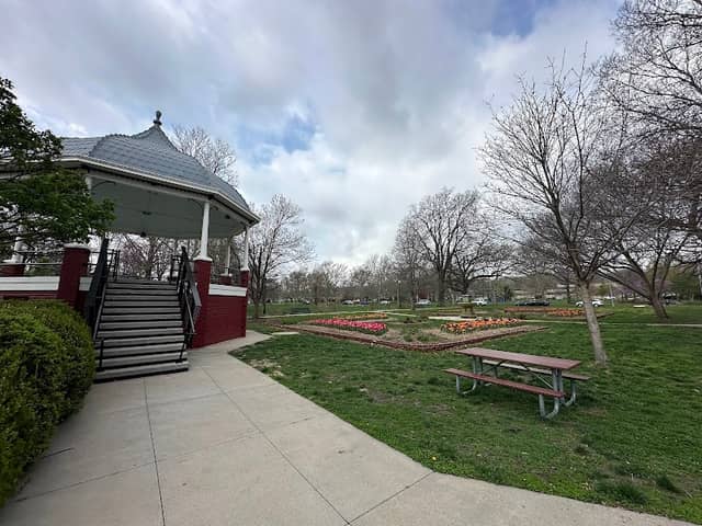 South Park Gazebo - Image 1