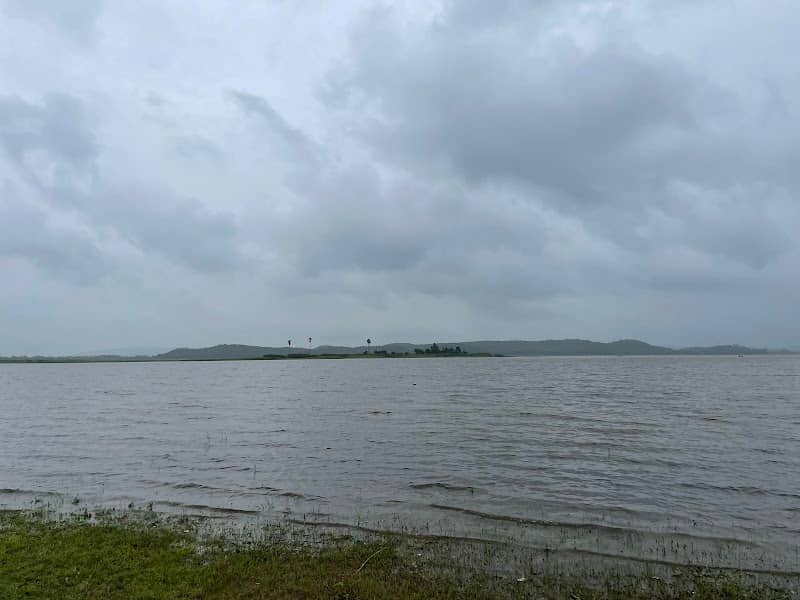 Bhamariya Lake - Image 1