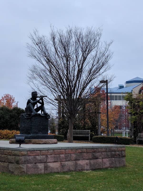 Riverbend Park - Image 1