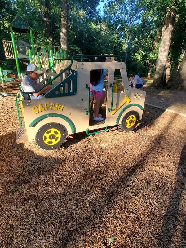 Holbrook Park - Image 2