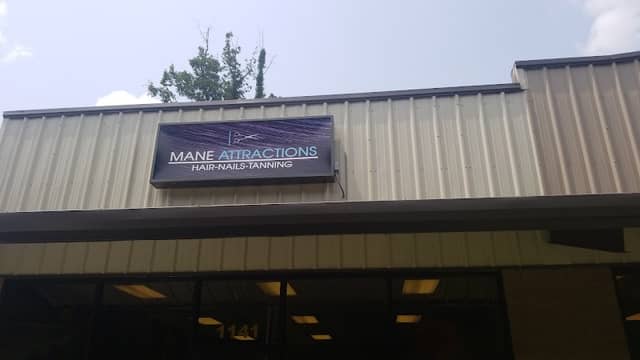 Mane Attractions Beauty Salon - Image 1