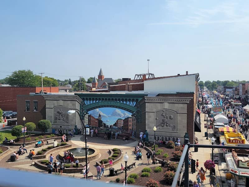Great American Crossroad Mural Park - Image 1