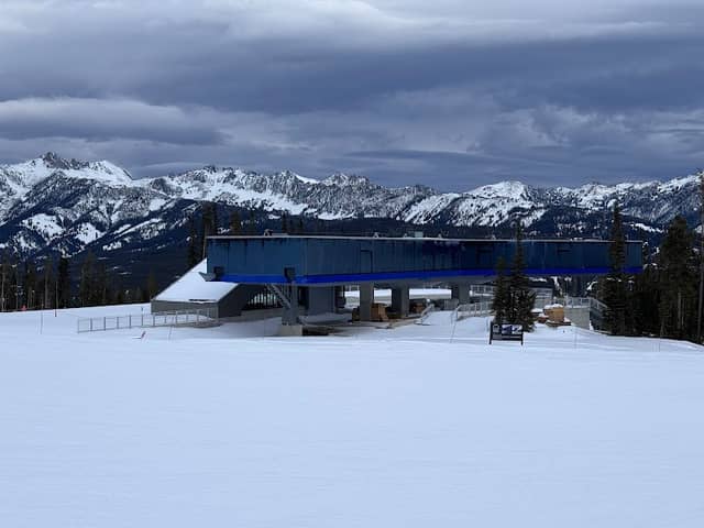 Gondola Mid Station - Image 2