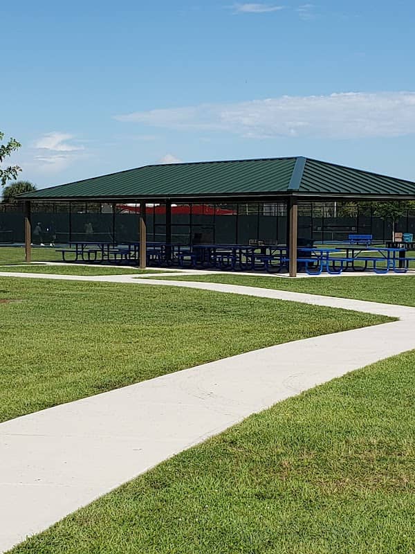 Winterlakes Park - Image 1
