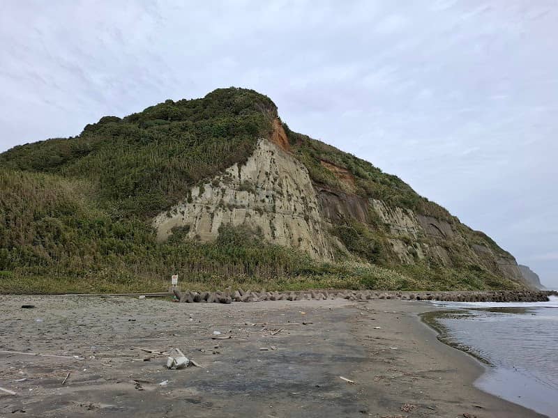 Westernmost cliff of Byobugaura - Image 1