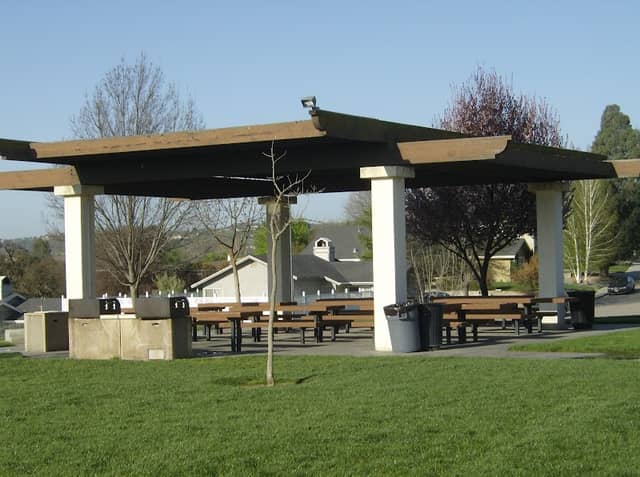 Centennial Park - Image 1