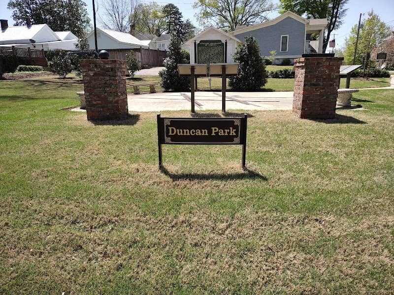 Duncan Park - Image 1
