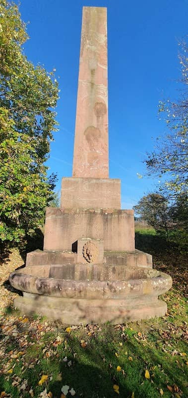 Wandersmann Statue - Image 1