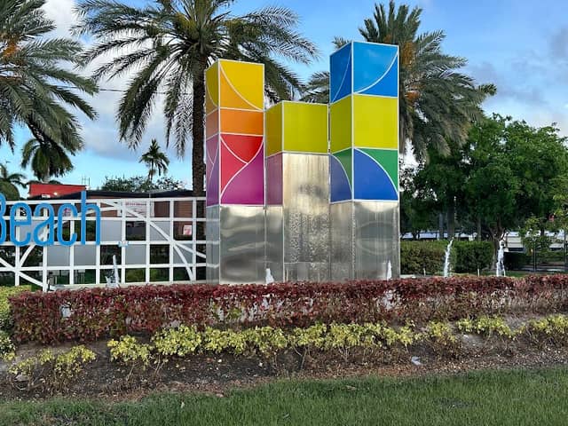 Hallandale Beach Sign - Image 1