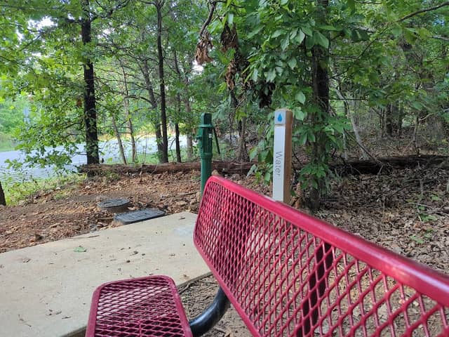 Foxwood cabin trail bench - Image 1