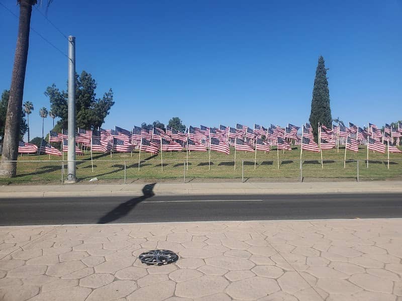 Hemet Veterans Memorial - Image 1
