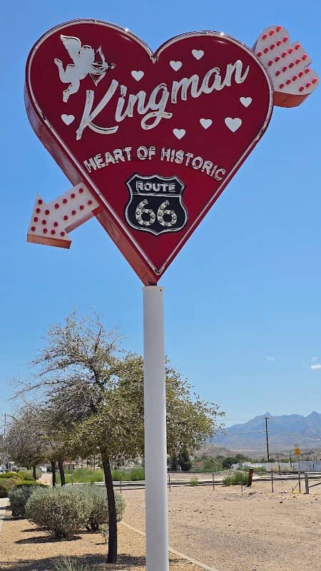 Heart of Kingman sign - Image 3