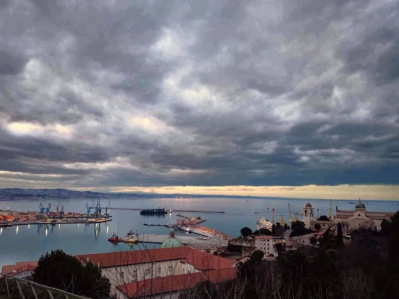 Panorama - Image 1
