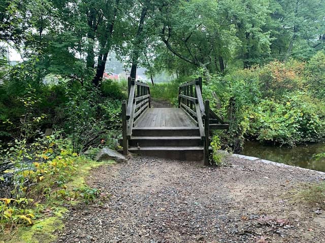 Cochituate Brook Reservation Trail - Image 2
