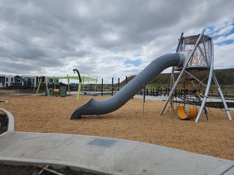 Lumin Boulevard Reserve - Image 2