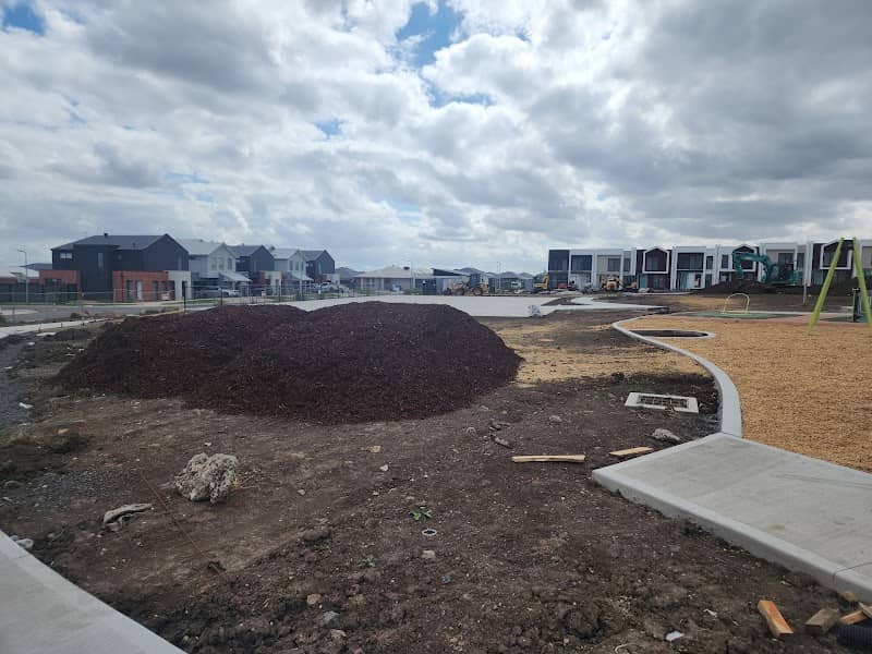Lumin Boulevard Reserve - Image 1