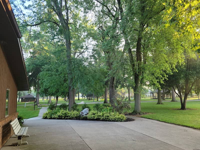 Ruihley Park - Image 2