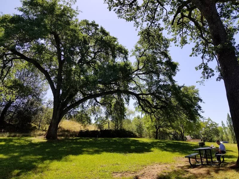 Gateway Park - Image 1