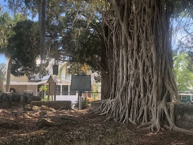 Braden Castle Historical Site - Image 2