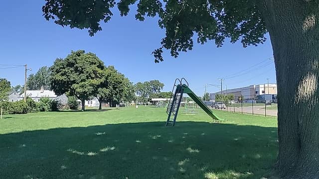 Karam Park - Image 2