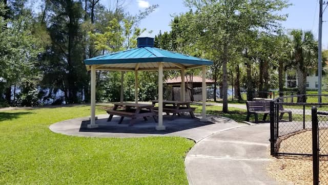 Trailhead Park - Image 1