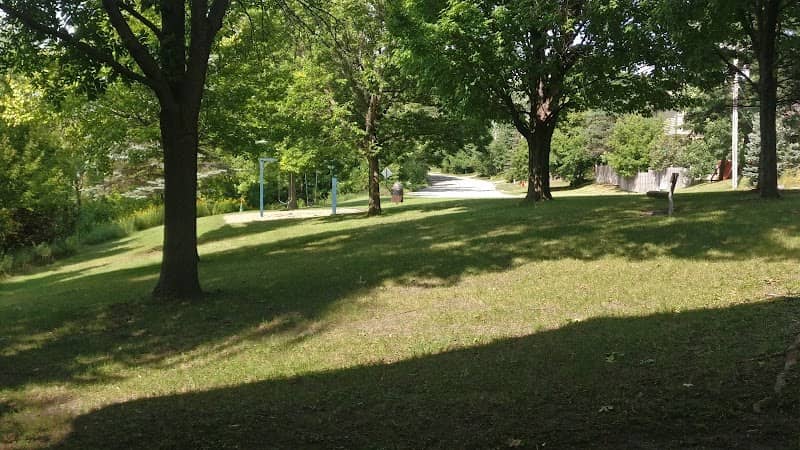 Holiday Lake Park - Image 1