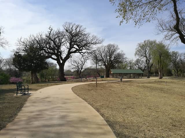 Kingfisher Park - Image 2
