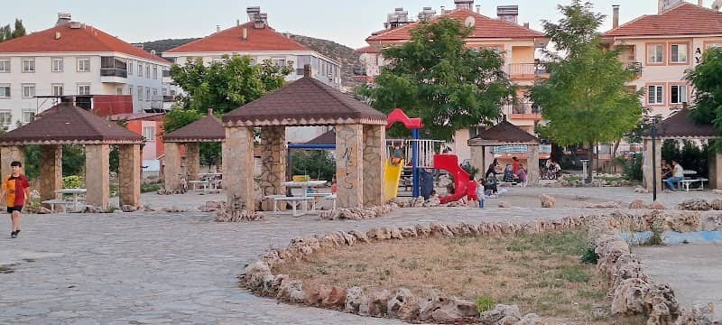 Hamdi Yaman Parkı - Image 1