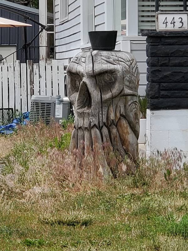 Awesome Skull Stump - Image 1