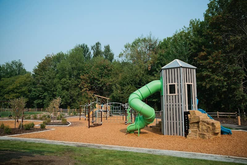 Brookville Gardens Community Park - Image 1