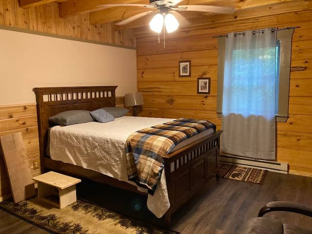 The Discerning Hiker Hostel - Image 1