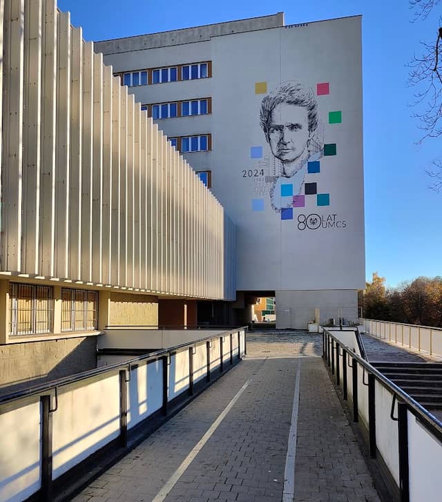 Mural Marii Skłodowskiej-Curie - Image 1