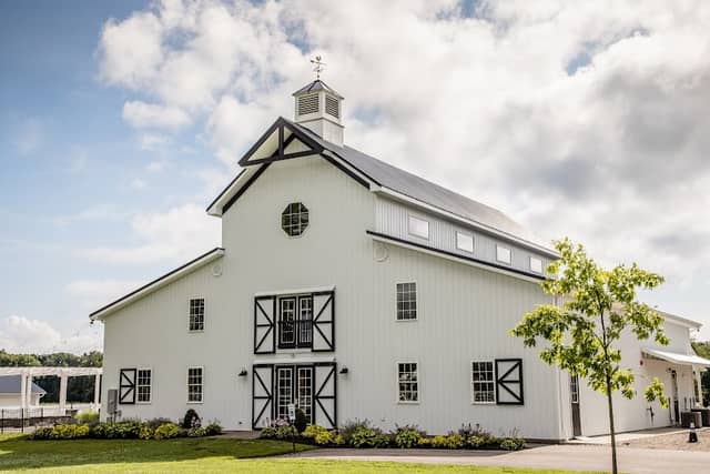 The Barn At Hart's Grove - Image 1