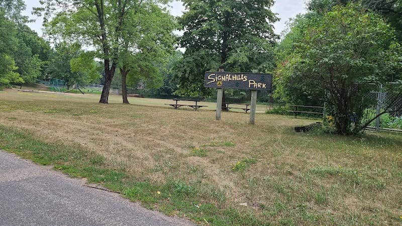 Signal Hills Park - Image 1