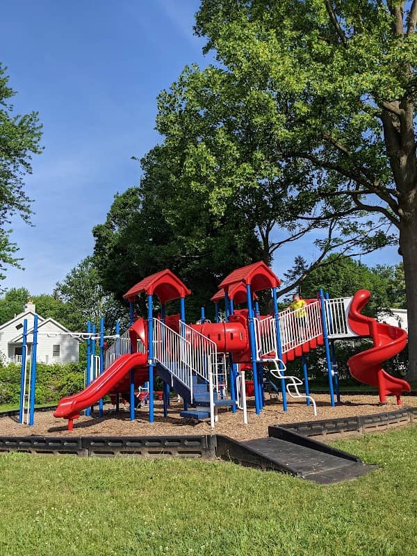 McHarrie Park - Image 1