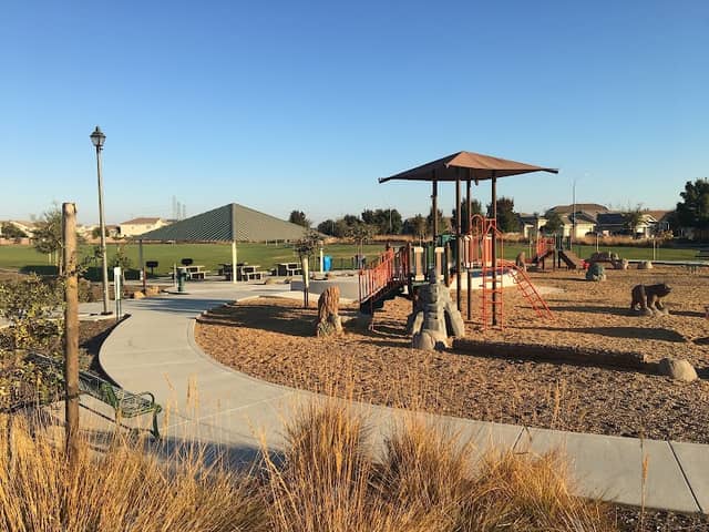 Corderos Park - Image 1