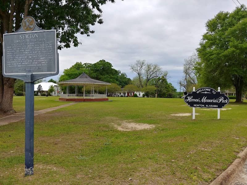 Heroes' Memorial Park - Image 1