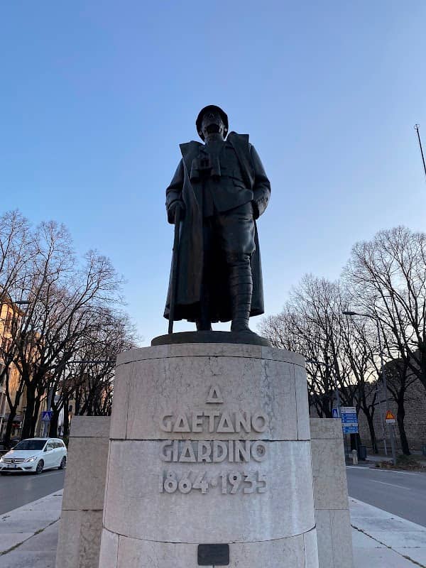 Monumento al Generale Giardino - Image 1