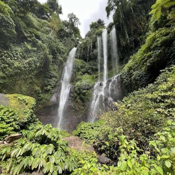 Tour Lemukih Waterfall - Image 1