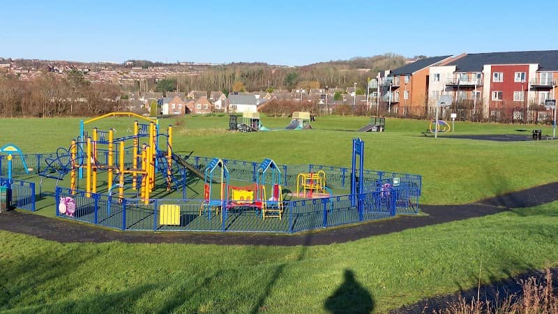 Russells Hall Park - Image 1