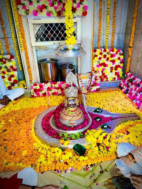 Vankhandeshwar Mandir - Image 1