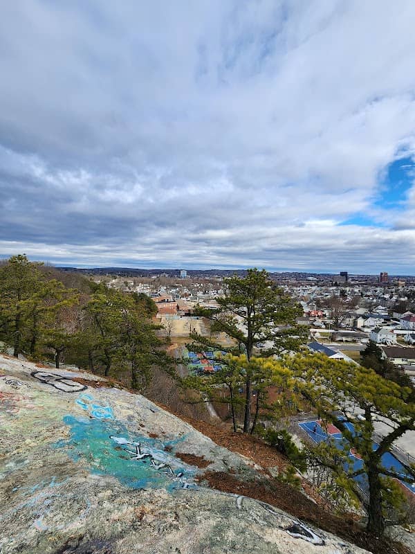 Rock Rimmon Park - Image 1