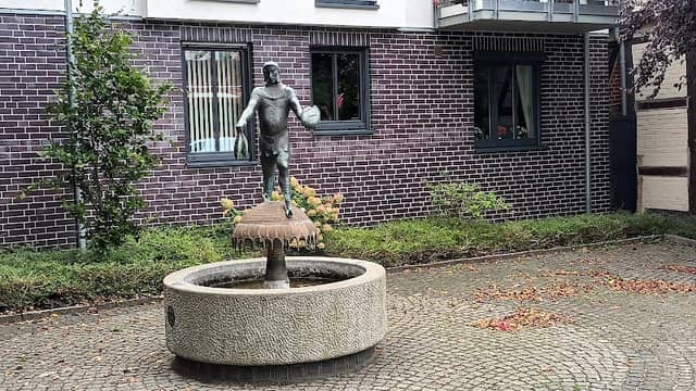 Störtebeker-Brunnen Verden - Image 1